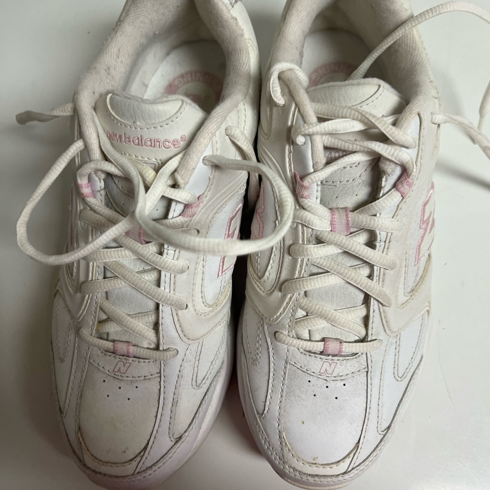GENTLY USED. Women’s New Balance 408 tennis shoes. White with pink.